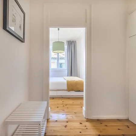 Апартаменти @ Largo Do Carmo Лісабон