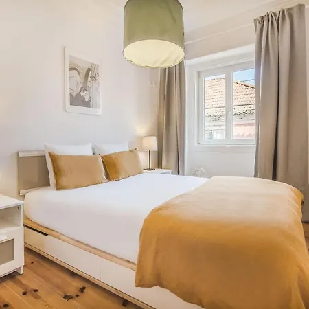 Apartment @ Largo Do Carmo