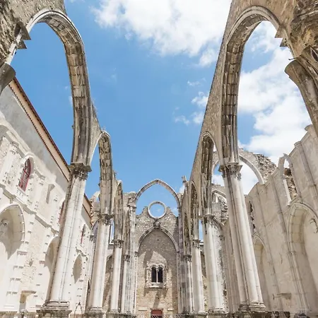 @ Largo Do Carmo Апартаменти Лісабон