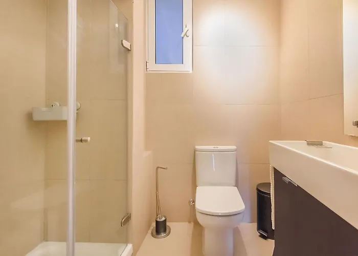 @ Largo Do Carmo شقة *