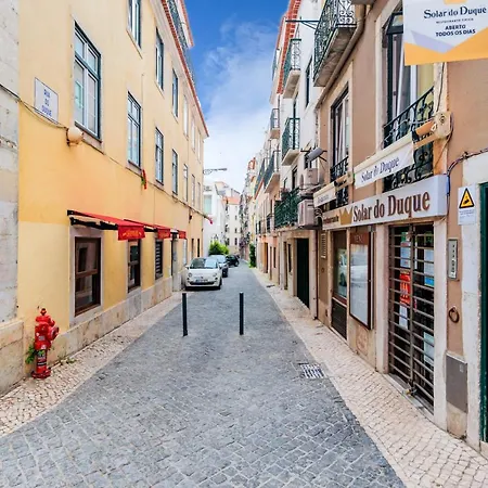Apartament @ Largo Do Carmo Lizbona