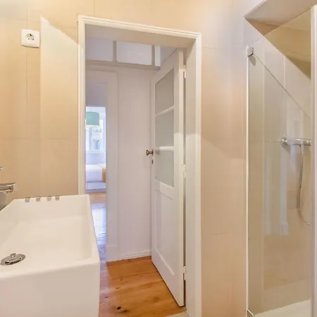 @ Largo Do Carmo Appartamento